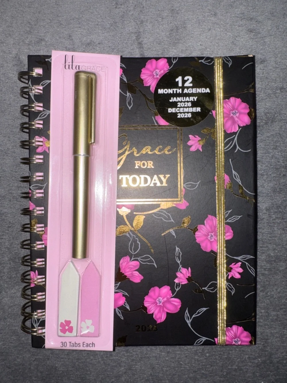 lilaGRACE - NWT 2026 Spiral Black & Pink Floral Planner with Pen & Sticky Tabs